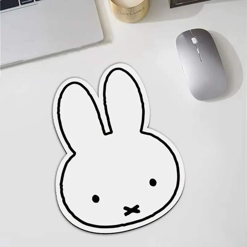 Desk Setup Desk - Kawaii Miffy Konijnvormige Muismat Ins Stijl