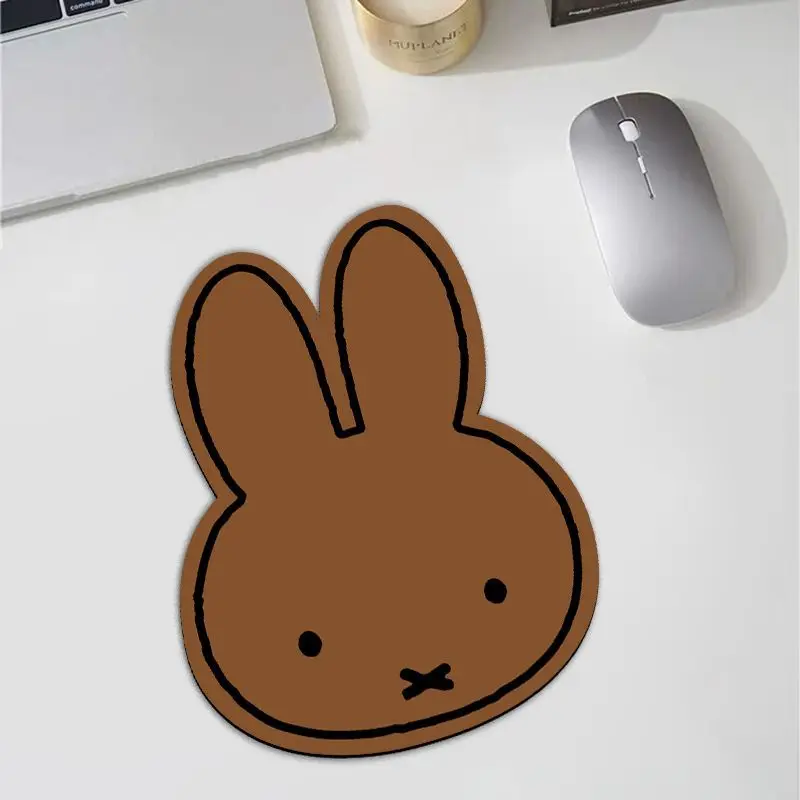 Kawaii Miffy Konijnvormige Mui - Desk Setup Desk recensie en prijs