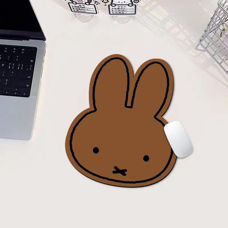 Kawaii Miffy Konijnvormige Mui - Desk Setup Desk recensie en prijs